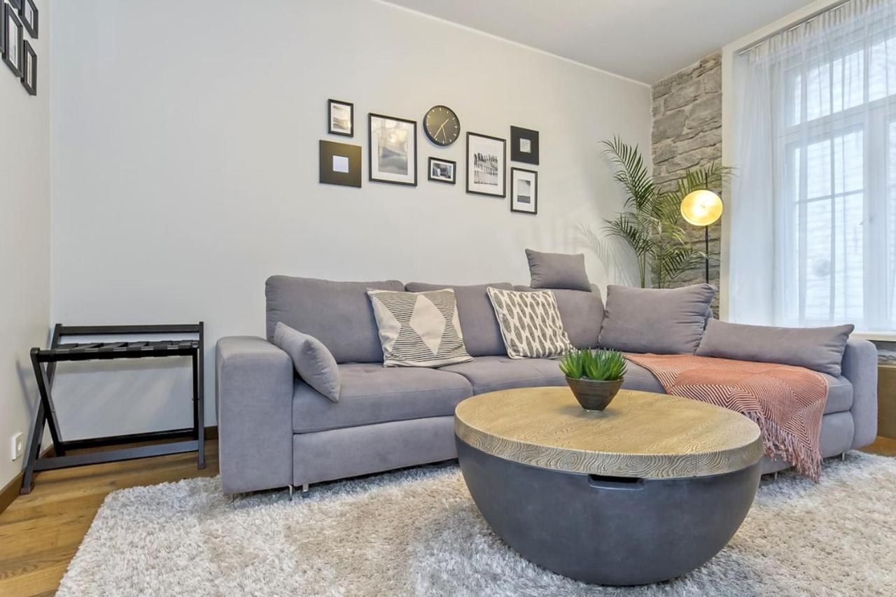 Luxuriously Furnished, Spacious Rotermanni Jewel Tallinn Exterior photo